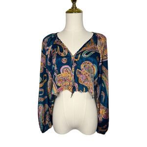 RAGA Women’s Medium Cropped Long Sleeve Top Satin Paisley Raw Hem NEW